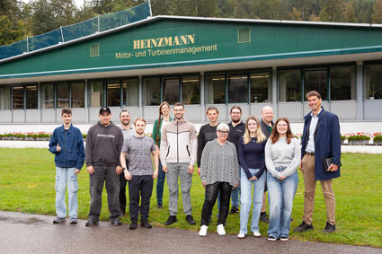 Bildtitel HZM_90_1 HEINZMANN Ausbildungsstart Gruppenbild